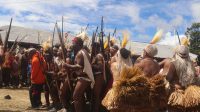 Ribuan Umat Katolik di Pegunungan Bintang Penuh Sukacita Sambut Uskup Asli Papua Pertama